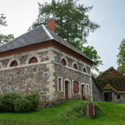 Jaunlaicenes muižas parks(16) Jaunlaicenes muižas parks